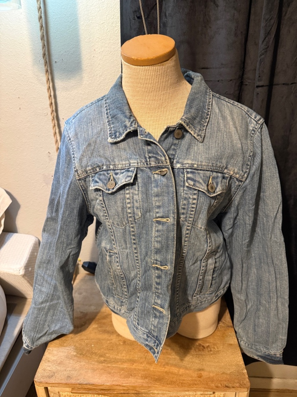 American Eagle Classic Light Blue Denim Jacket - Women's Jean Jacket
